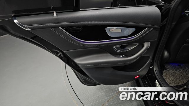 Mercedes-Benz AMG GT 2019 — photo 27