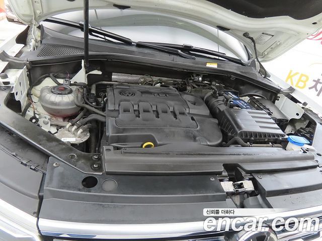 Volkswagen Tiguan 2020 — photo 6