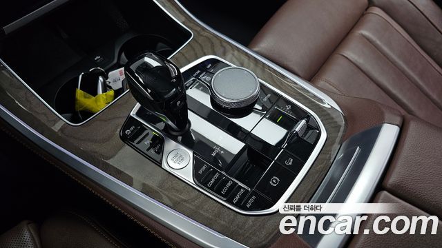 BMW X5 2019 — photo 12