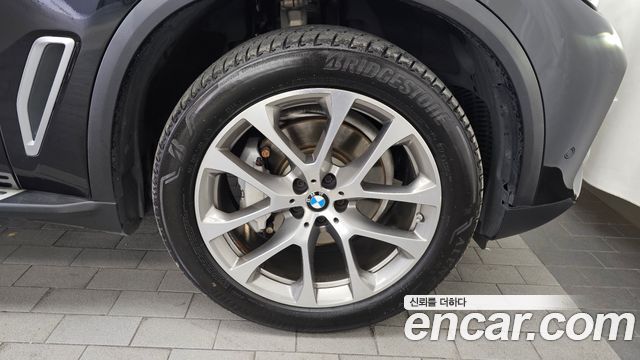 BMW X5 2019 — photo 7