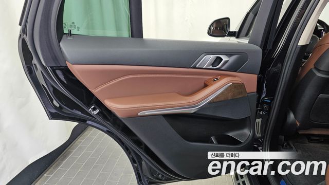 BMW X5 2019 — photo 15