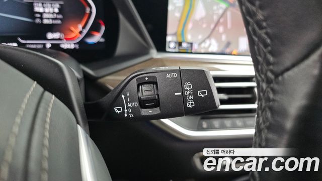 BMW X5 2019 — photo 28