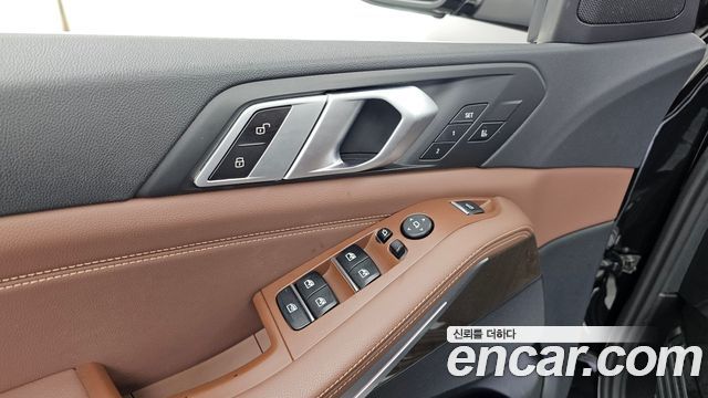 BMW X5 2019 — photo 29