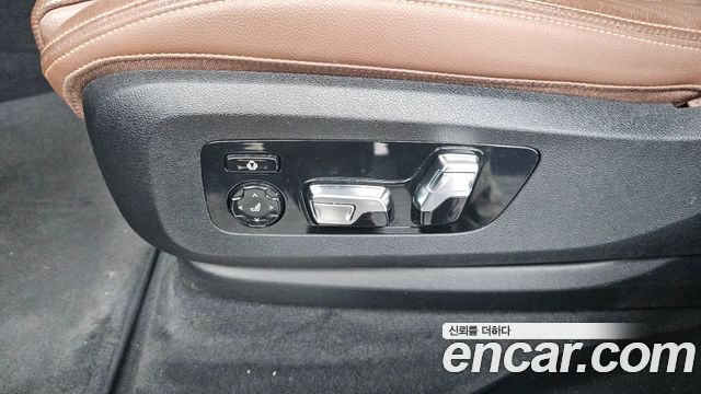 BMW X5 2019 — photo 31