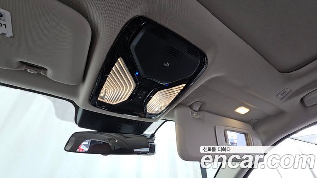 BMW X5 2019 — photo 32