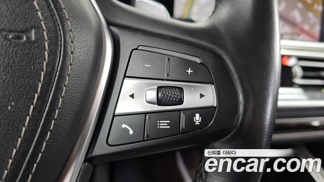 BMW X5 2019 — photo 35