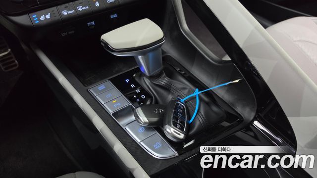 Hyundai AVANTE 2022 — photo 9