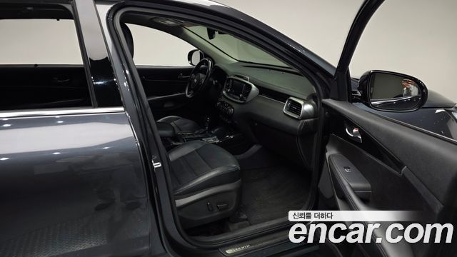 Kia Sorento 2015 — photo 17