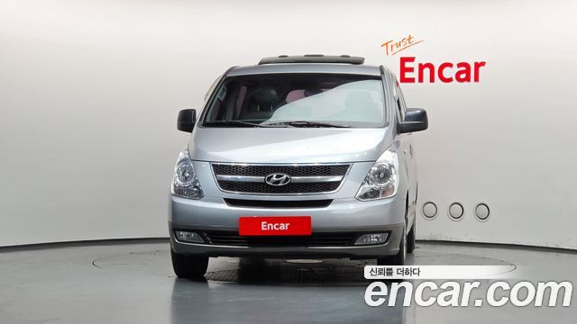 Hyundai Starex 2012 — photo 3