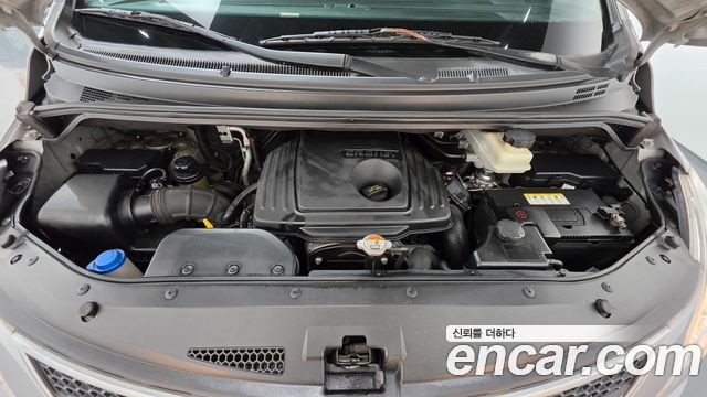 Hyundai Starex 2012 — photo 6