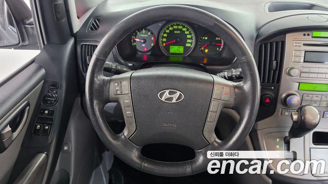 Hyundai Starex 2012 — photo 13