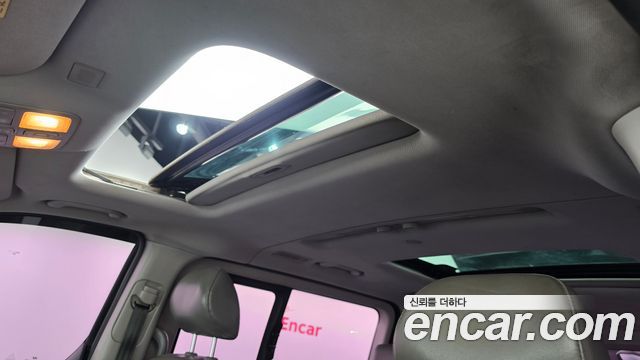 Hyundai Starex 2012 — photo 19
