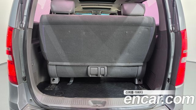Hyundai Starex 2012 — photo 20