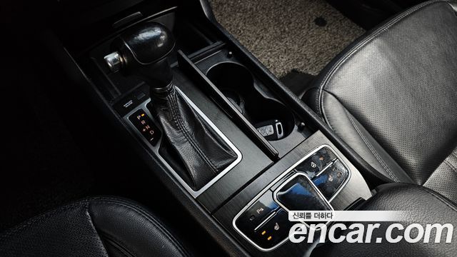Kia K7 2012 — photo 9