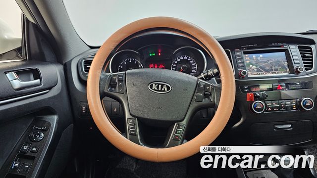 Kia K7 2012 — photo 14
