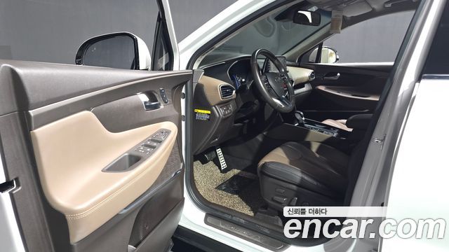 Hyundai Santafe 2019 — photo 10