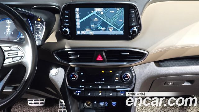 Hyundai Santafe 2019 — photo 14
