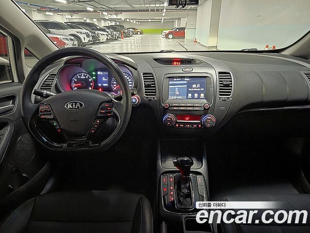 Kia K3 2017 — photo 9