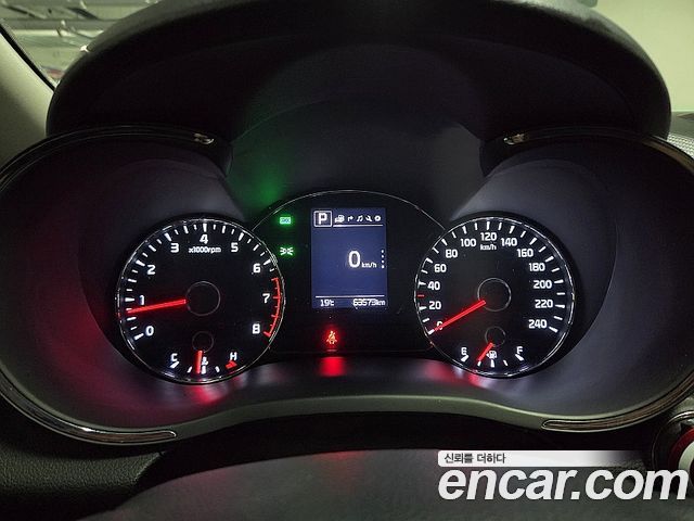 Kia K3 2017 — photo 11