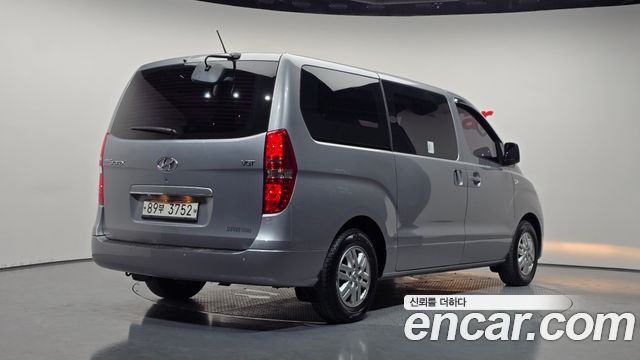 Hyundai Starex 2018 — photo 2