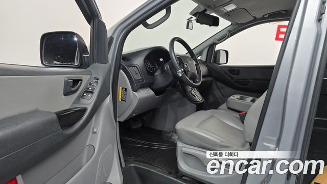 Hyundai Starex 2018 — photo 13
