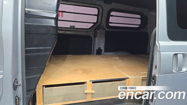 Hyundai Starex 2018 — photo 17