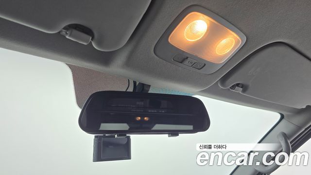 Hyundai Starex 2018 — photo 21