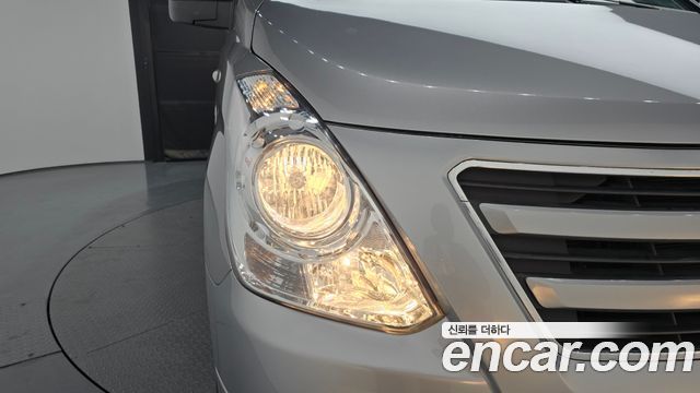 Hyundai Starex 2018 — photo 8