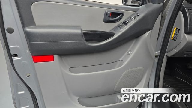 Hyundai Starex 2018 — photo 14