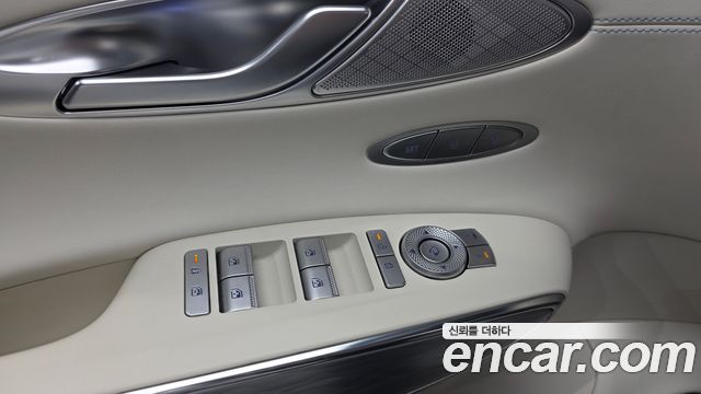 Genesis GV70 2025 — photo 12