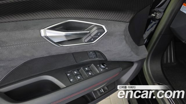 Audi RS e-tron GT 2023 — photo 27