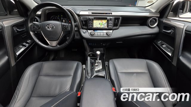 Toyota RAV4 2018 — photo 7