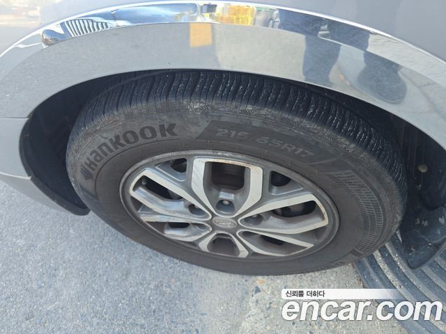 Hyundai Starex 2017 — photo 18