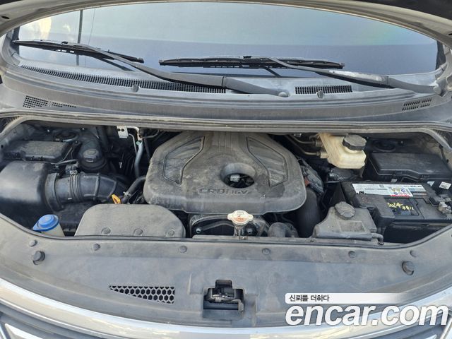 Hyundai Starex 2017 — photo 19