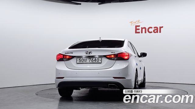 Hyundai AVANTE 2014 — photo 4