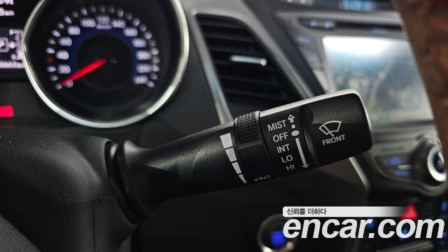 Hyundai AVANTE 2014 — photo 26