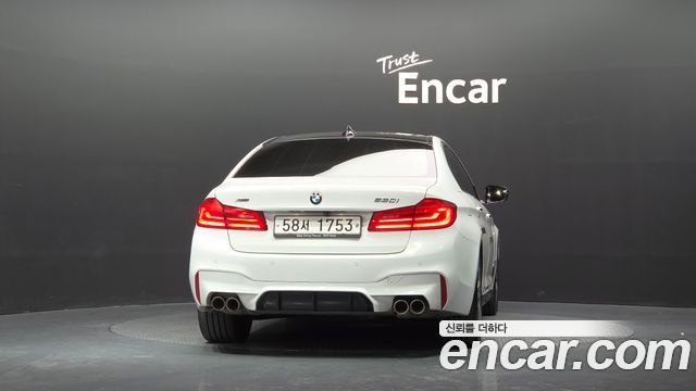 BMW 5-Series 2018 — photo 4