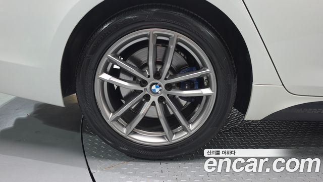 BMW 5-Series 2018 — photo 5