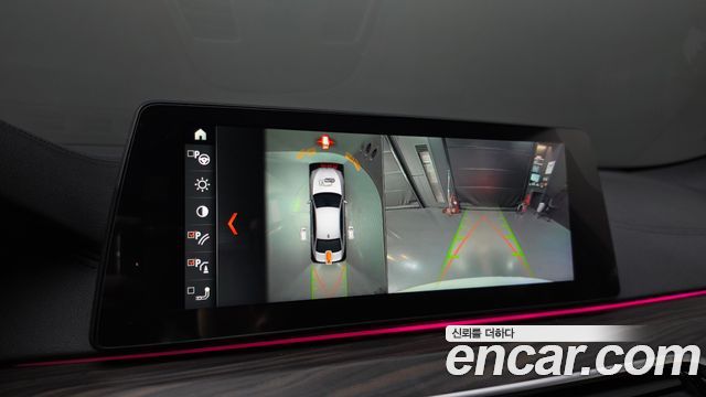 BMW 5-Series 2018 — photo 21