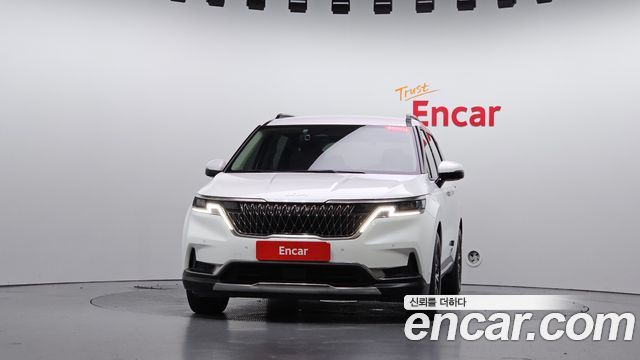 Kia Canival 2023 — photo 3