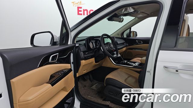 Kia Canival 2023 — photo 13