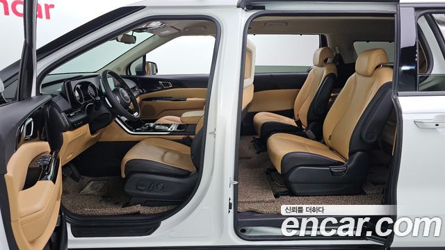 Kia Canival 2023 — photo 22