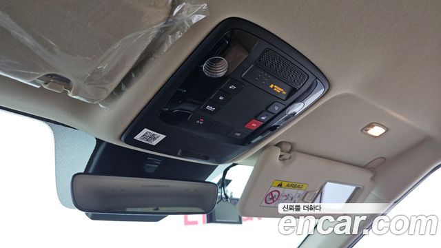 Kia Canival 2023 — photo 25