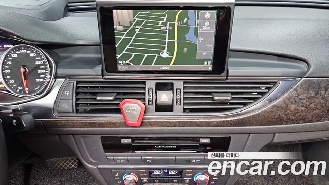 Audi A6 2018 — photo 15