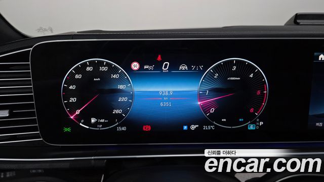 Mercedes-Benz GLE-Class 2026 — photo 8