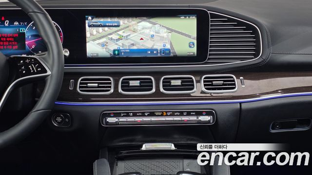 Mercedes-Benz GLE-Class 2026 — photo 19