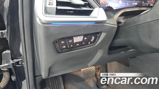BMW 3-Series 2022 — photo 25