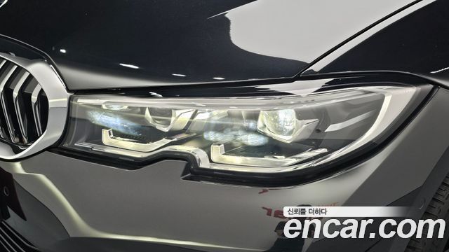 BMW 3-Series 2022 — photo 8