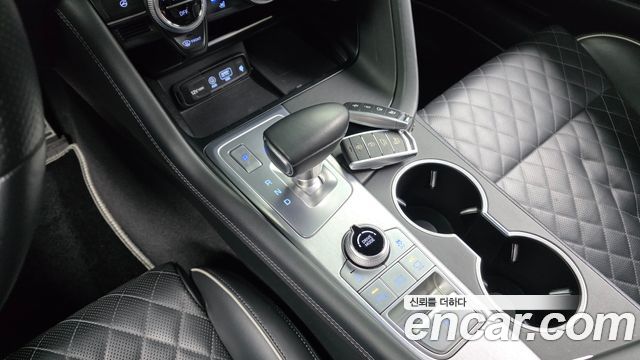 Genesis G70 2018 — photo 12