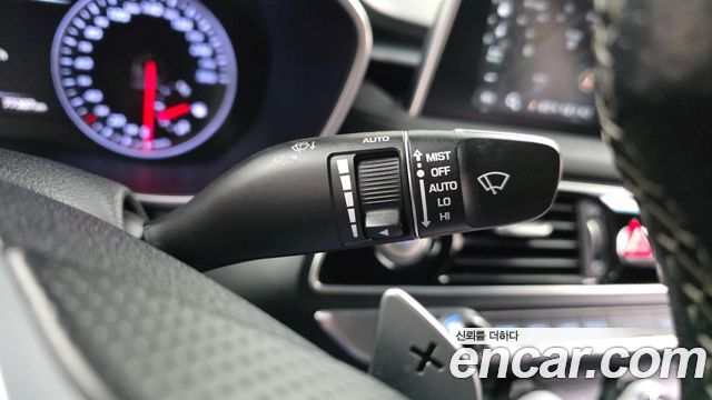 Genesis G70 2018 — photo 25